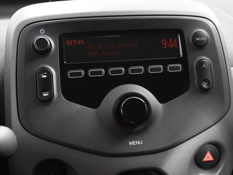 Vehicle Image 21