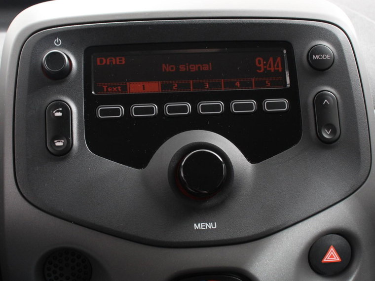 Vehicle Image 23