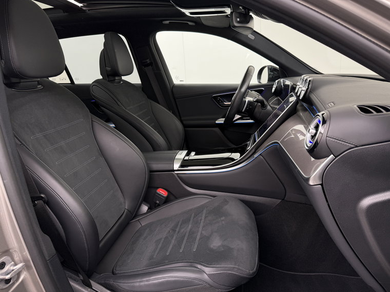 Vehicle Image 45
