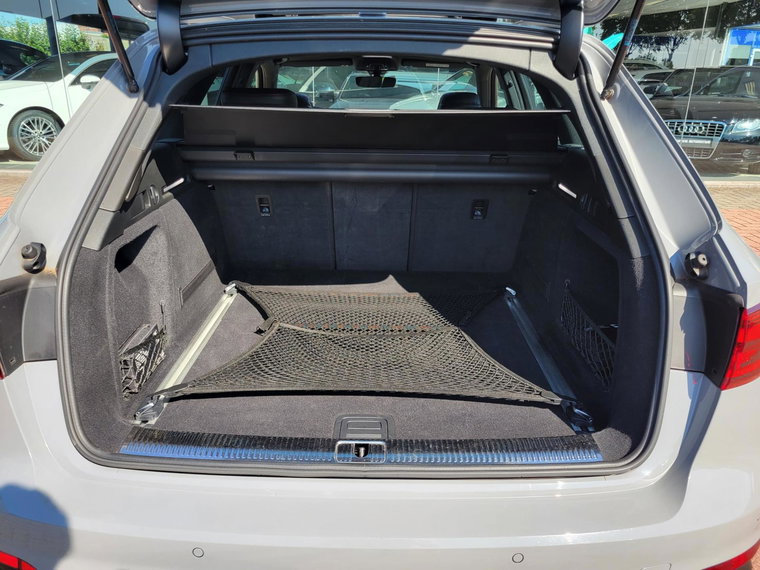 Vehicle Image 37