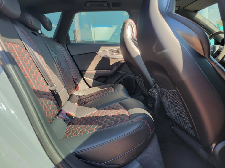 Vehicle Image 45
