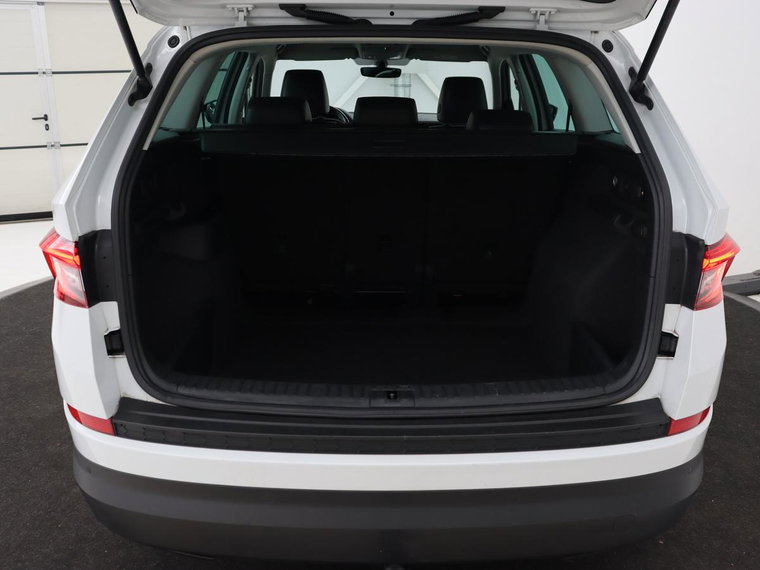Vehicle Image 19