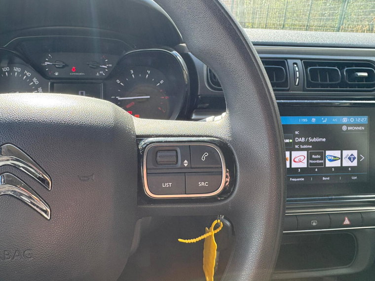 Vehicle Image 17