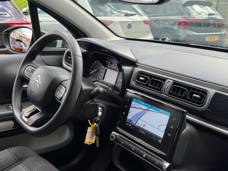 Vehicle Image 21