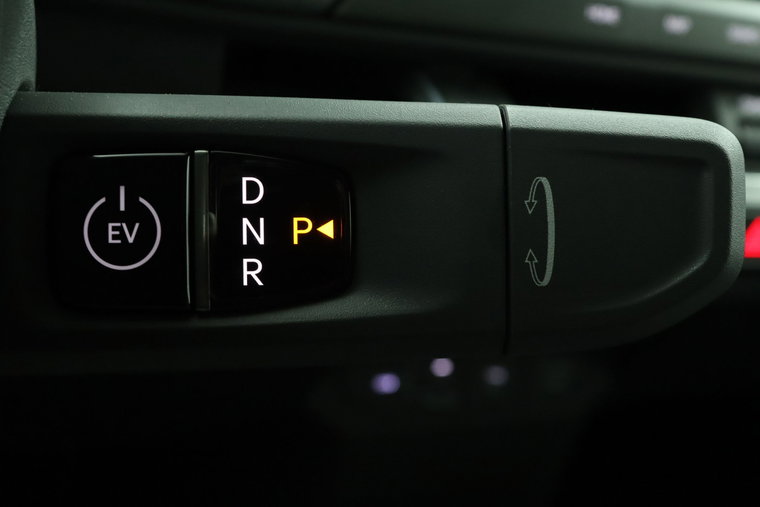Vehicle Image 27