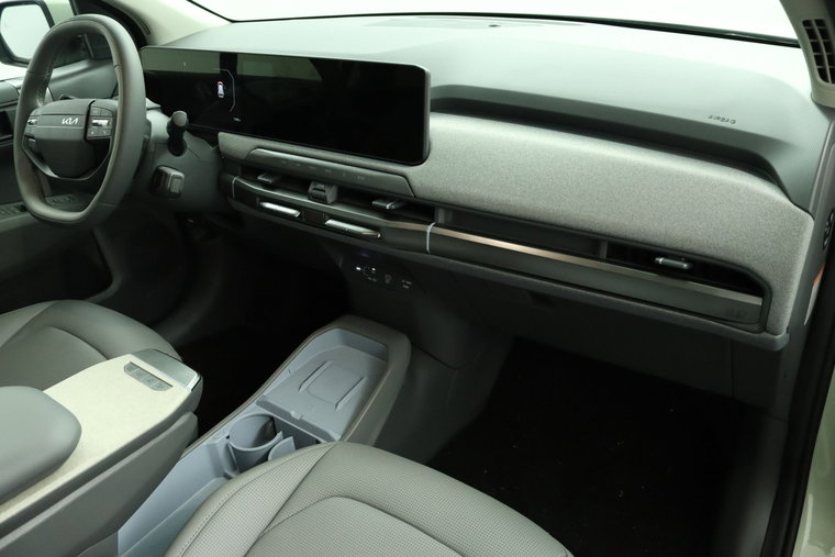 Vehicle Image 41