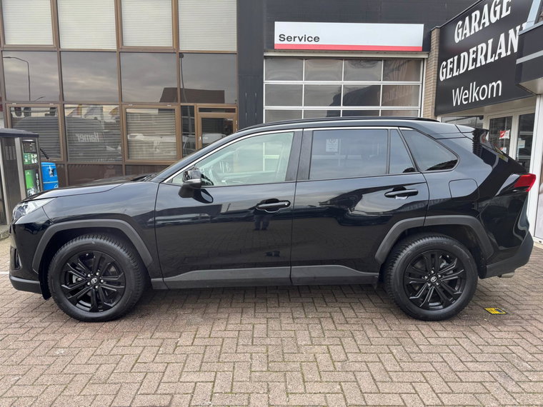 Vehicle Image 12