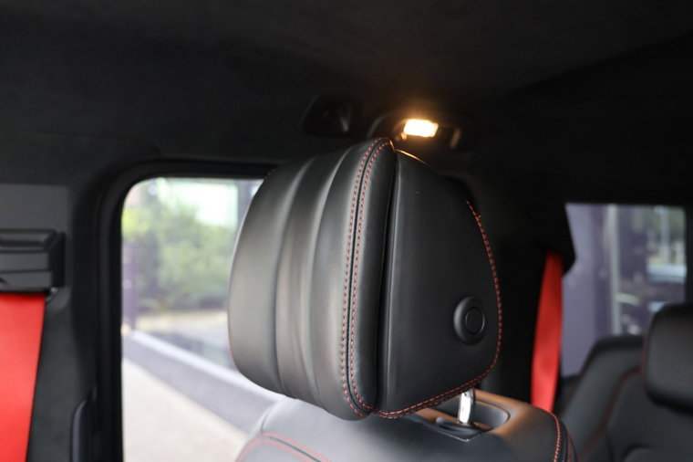 Vehicle Image 15