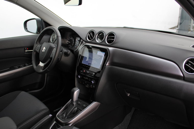 Vehicle Image 17