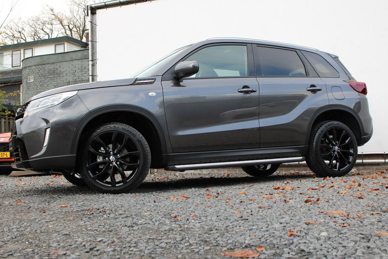 Vehicle Image 7