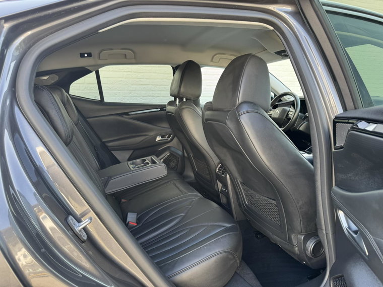 Vehicle Image 45