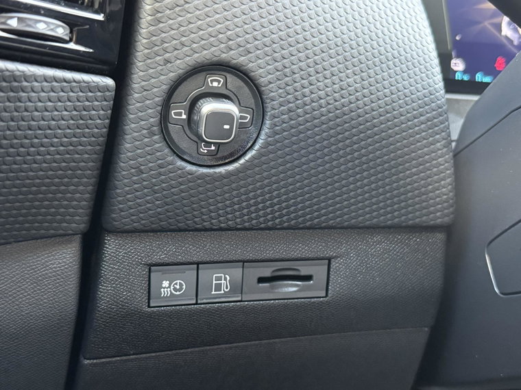 Vehicle Image 50