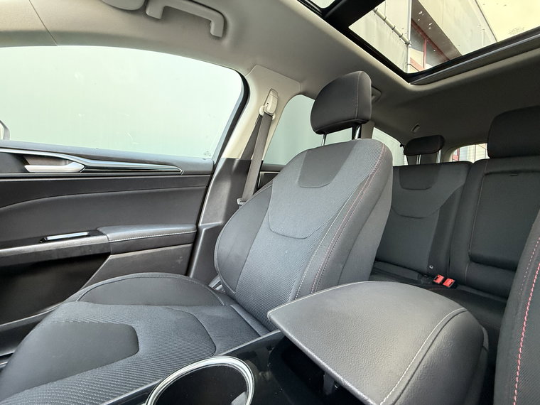 Vehicle Image 26