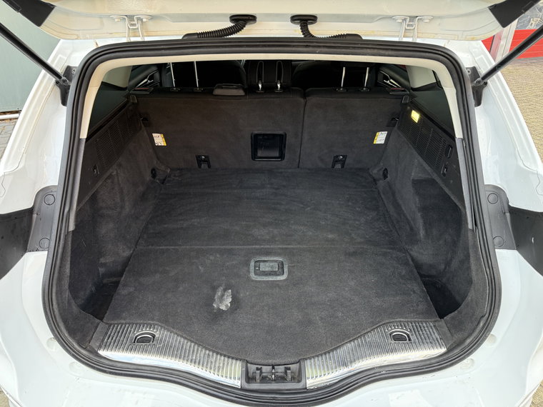 Vehicle Image 37
