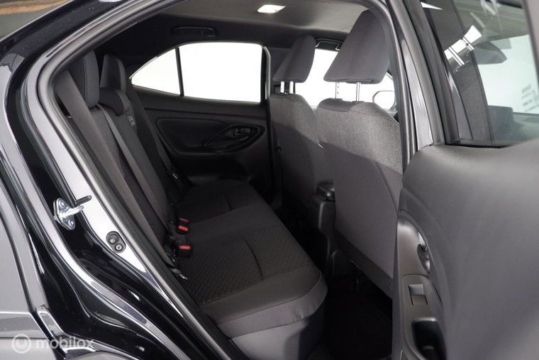 Vehicle Image 21