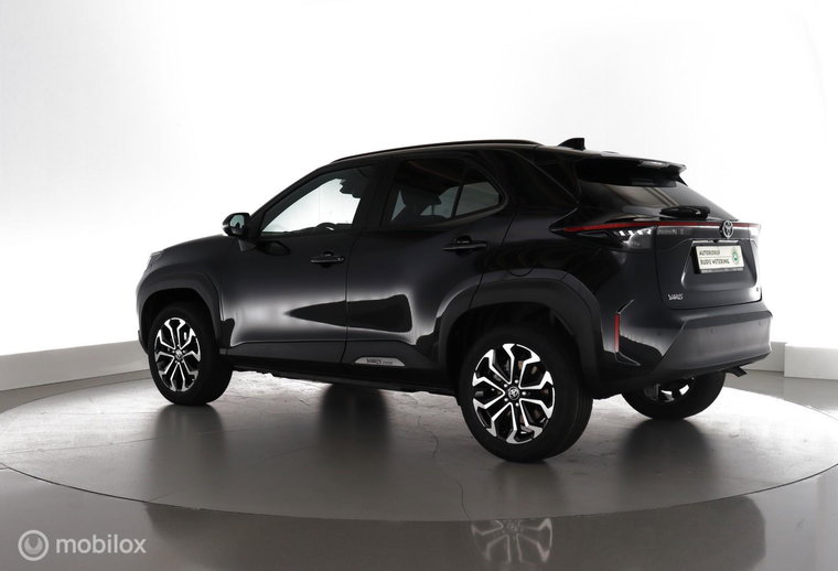 Vehicle Image 6