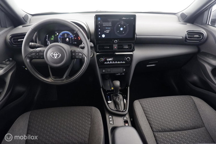 Vehicle Image 10