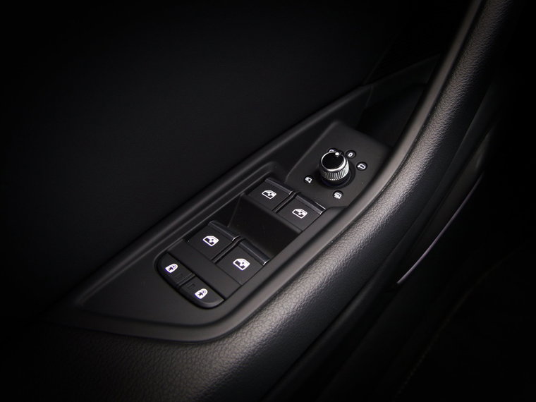 Vehicle Image 53