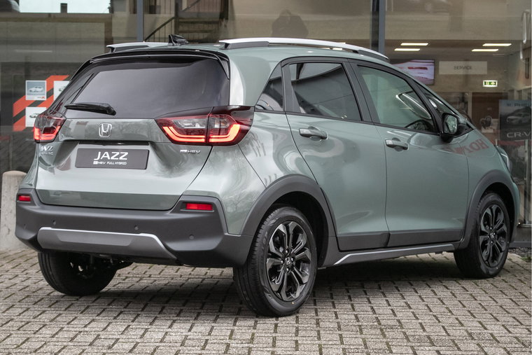 Vehicle Image 3