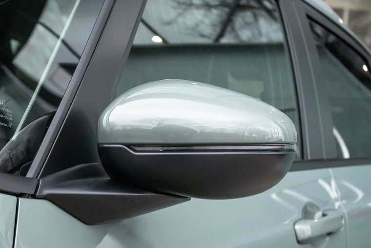 Vehicle Image 32