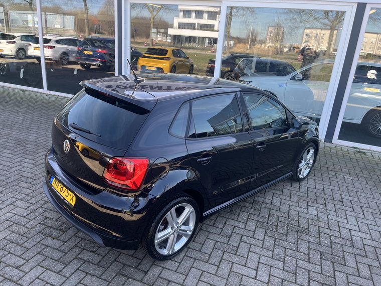 Vehicle Image 35
