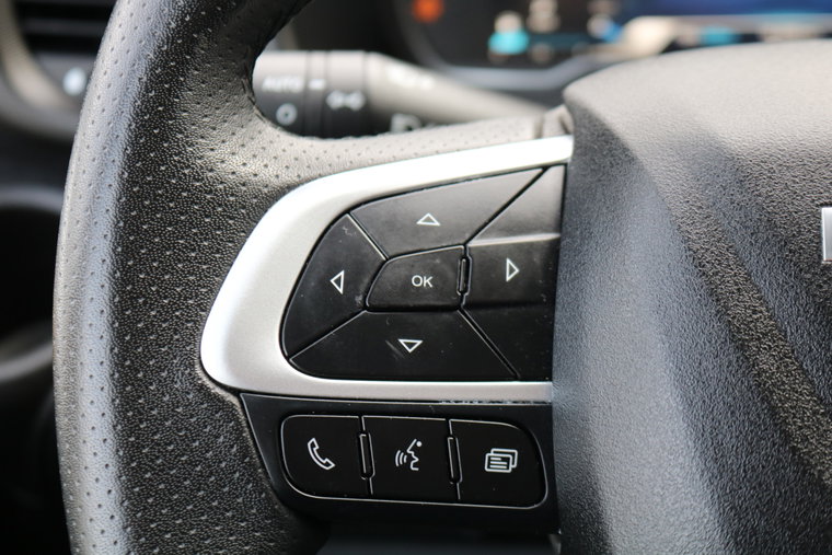 Vehicle Image 35