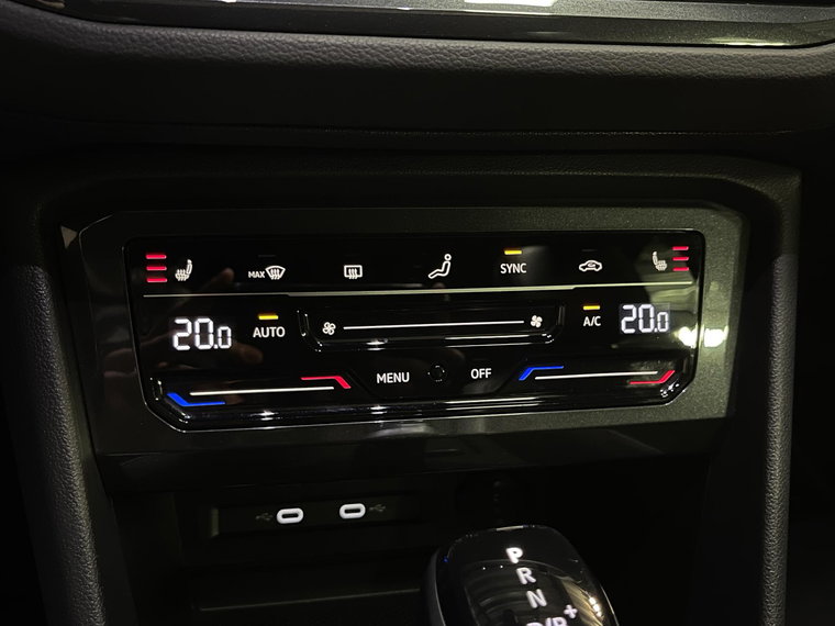 Vehicle Image 26