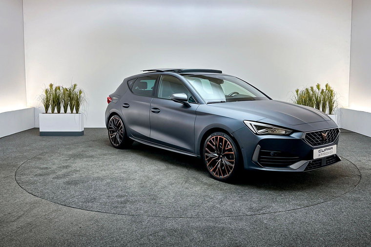 Vehicle Image 5