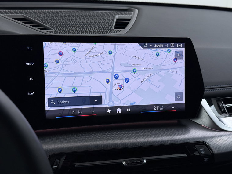 Vehicle Image 12