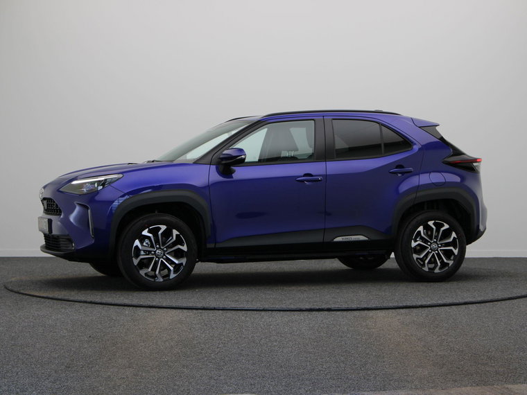 Vehicle Image 10