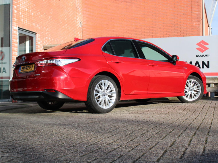 Vehicle Image 8