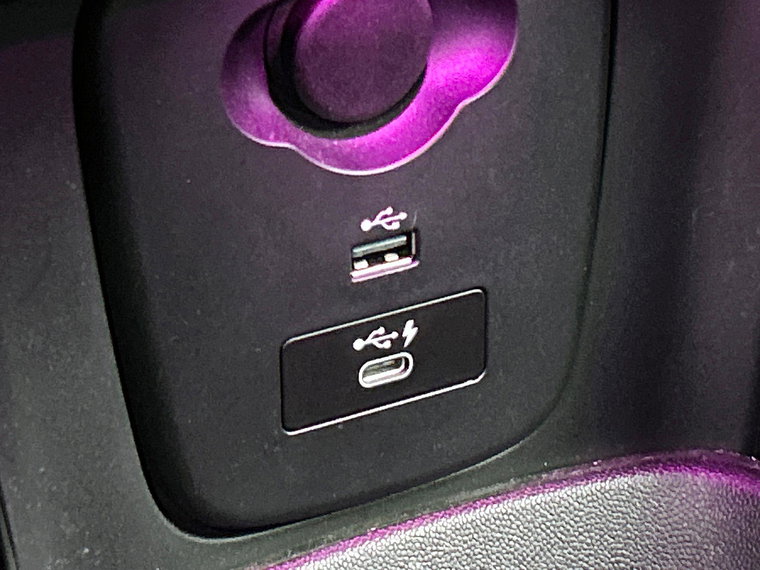 Vehicle Image 33