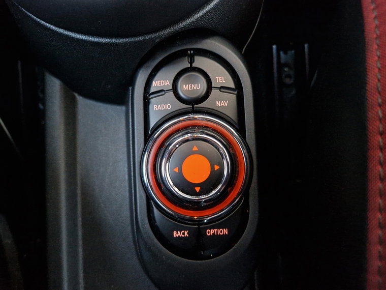 Vehicle Image 23