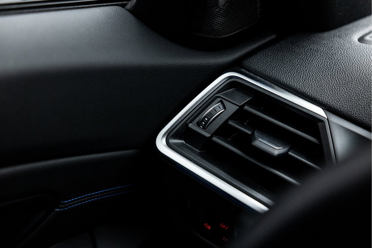 Vehicle Image 33