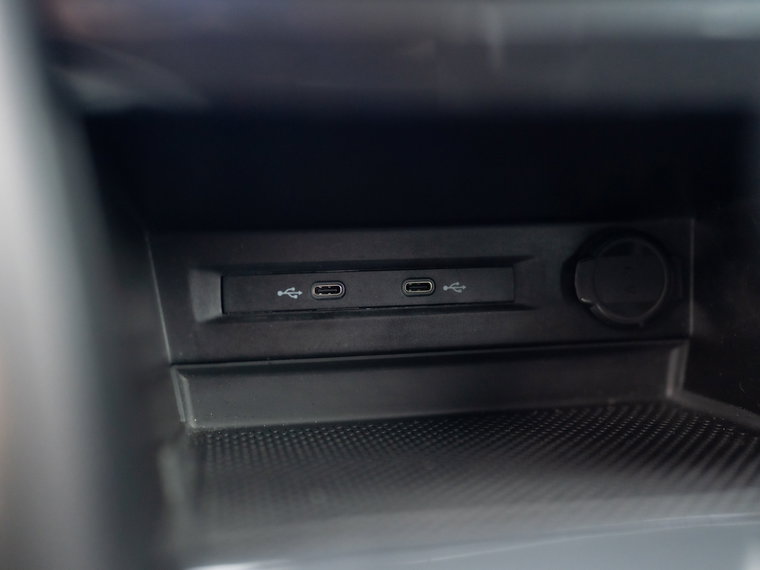 Vehicle Image 39