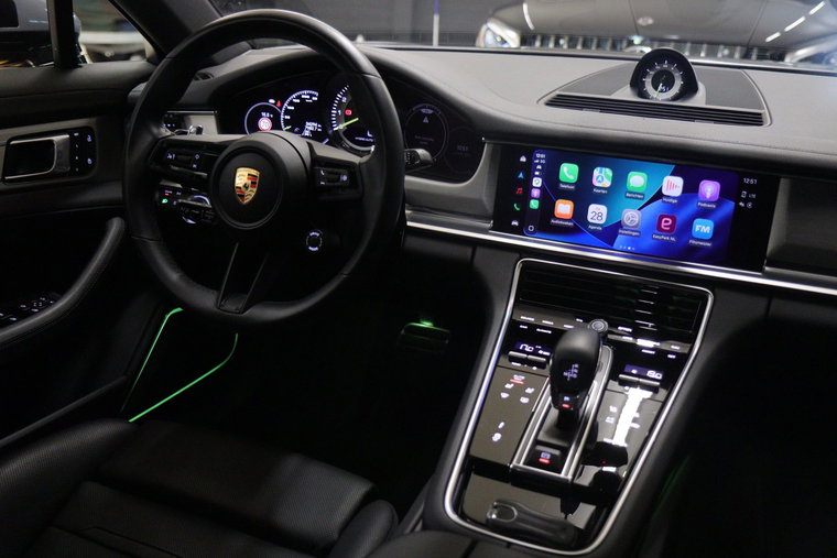 Vehicle Image 35