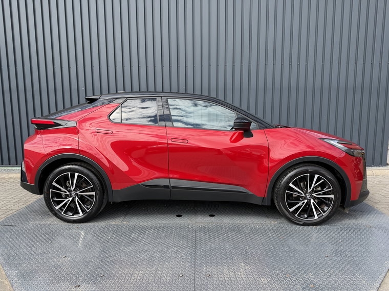 Vehicle Image 8