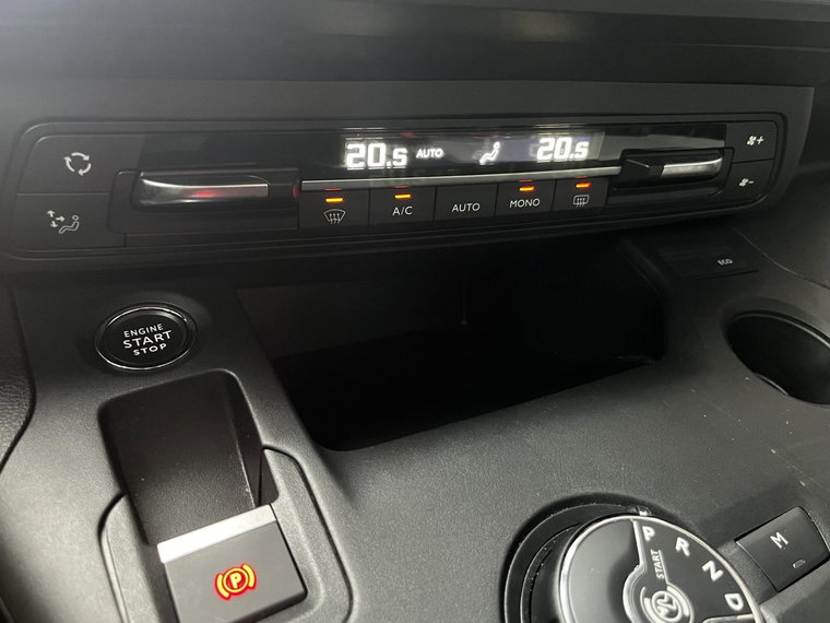 Vehicle Image 24
