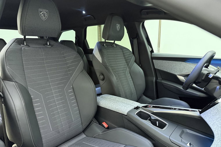 Vehicle Image 20