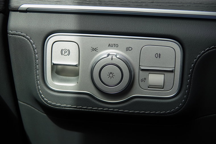 Vehicle Image 37