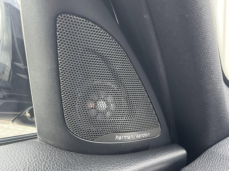 Vehicle Image 29