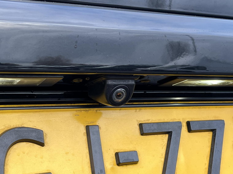 Vehicle Image 38