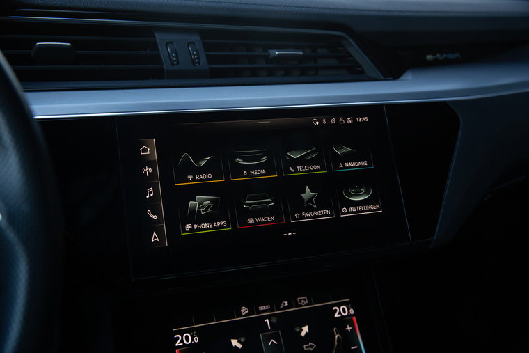 Vehicle Image 23