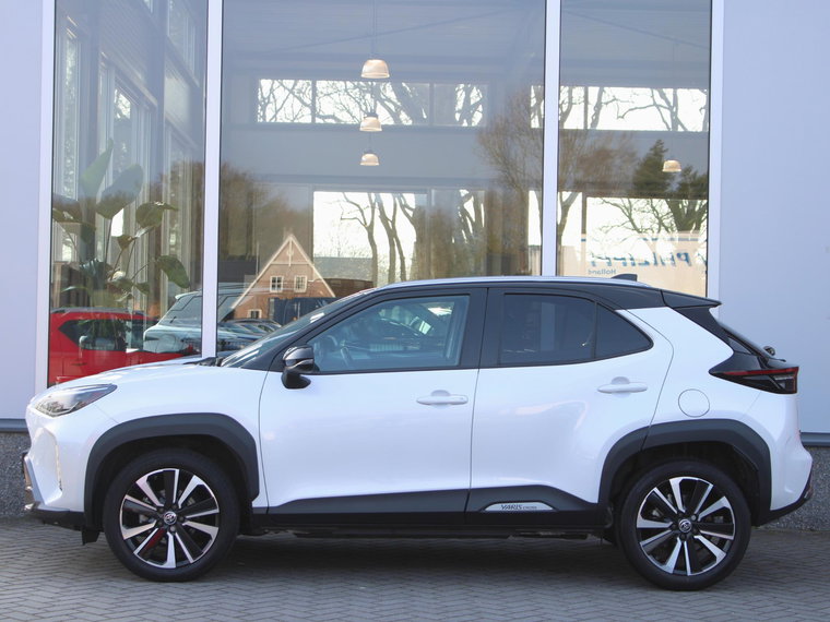 Vehicle Image 16