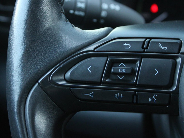 Vehicle Image 38