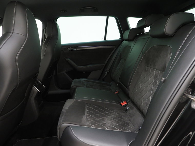Vehicle Image 37