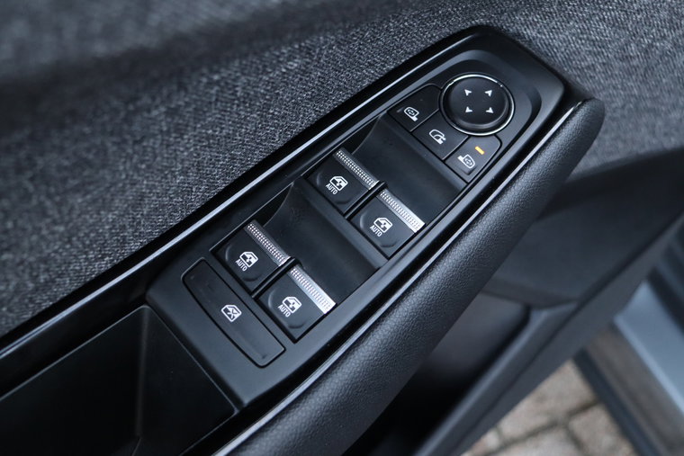 Vehicle Image 24