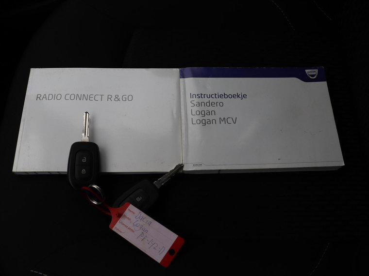 Vehicle Image 35