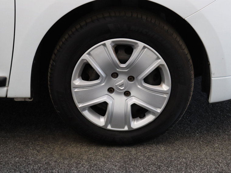 Vehicle Image 39