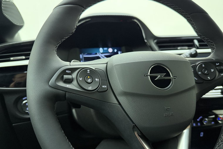 Vehicle Image 30